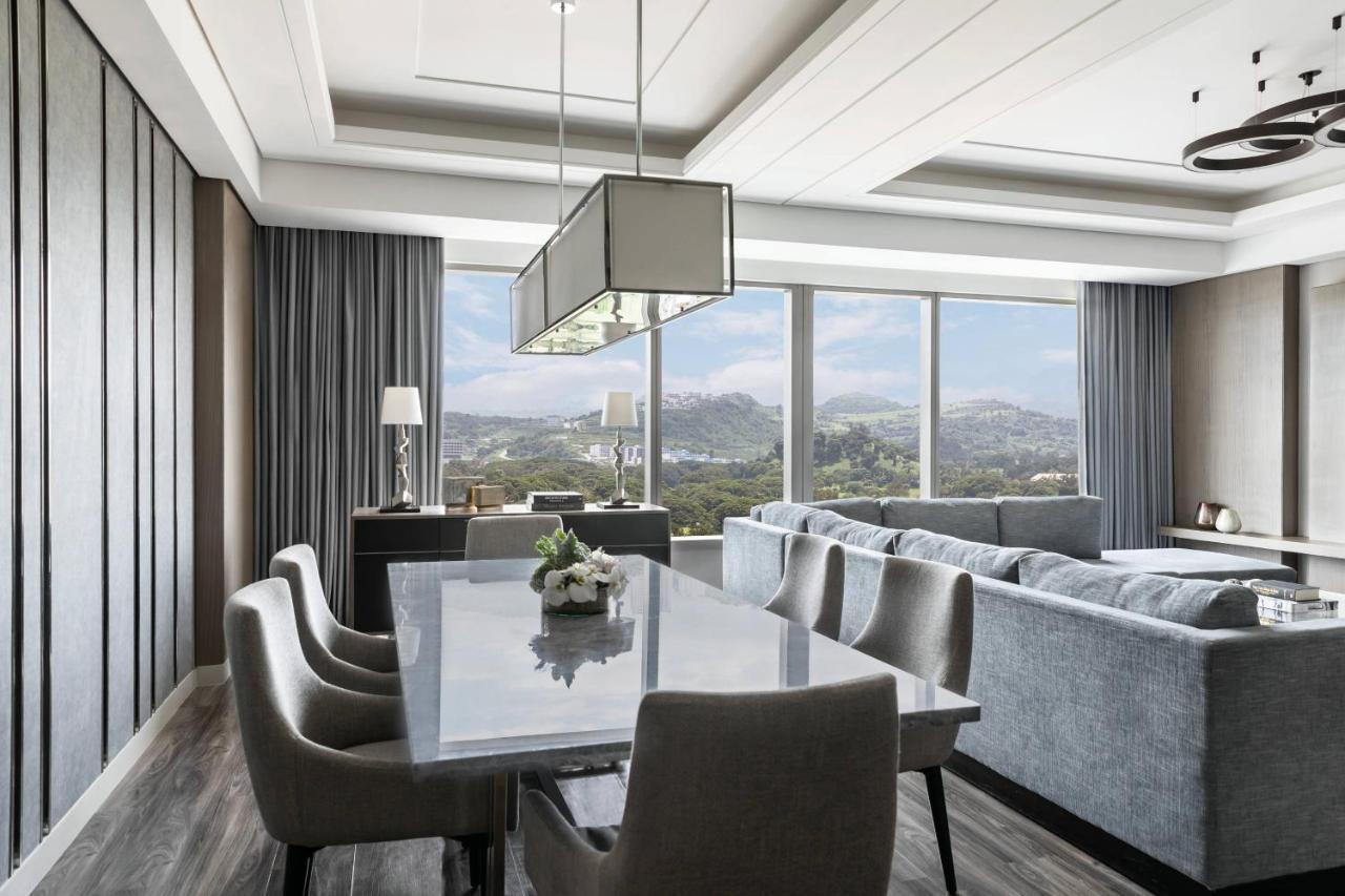 Clark Marriott Hotel Mabalacat Dış mekan fotoğraf