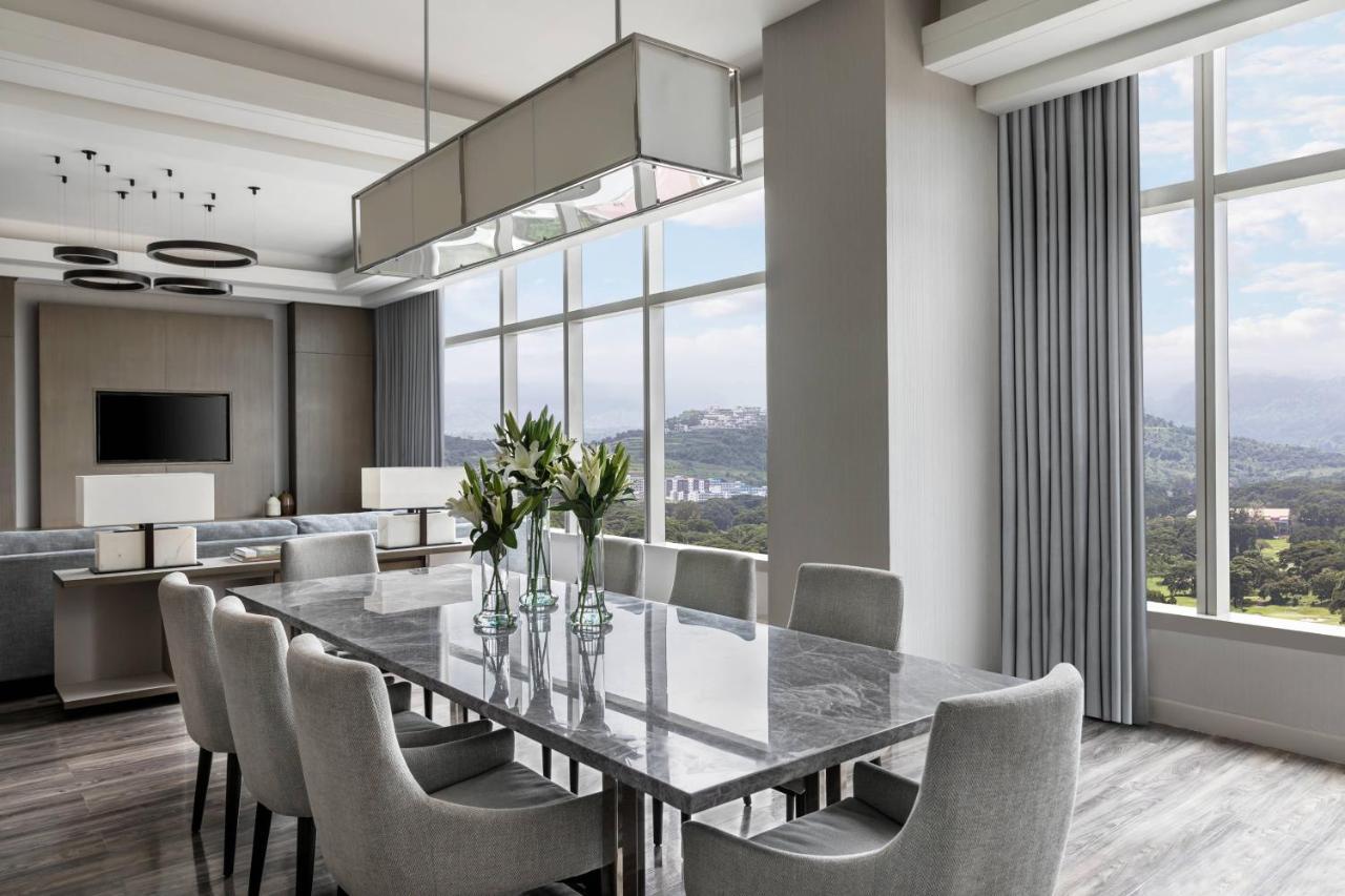 Clark Marriott Hotel Mabalacat Dış mekan fotoğraf