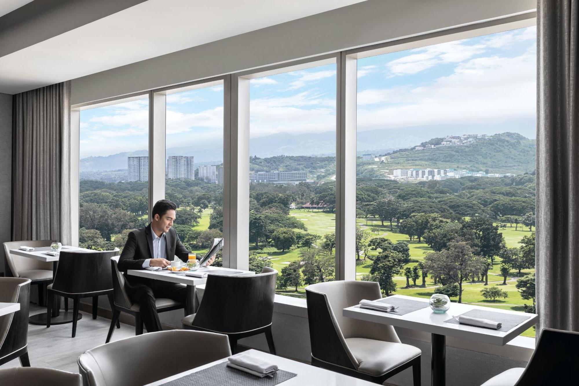 Clark Marriott Hotel Mabalacat Dış mekan fotoğraf