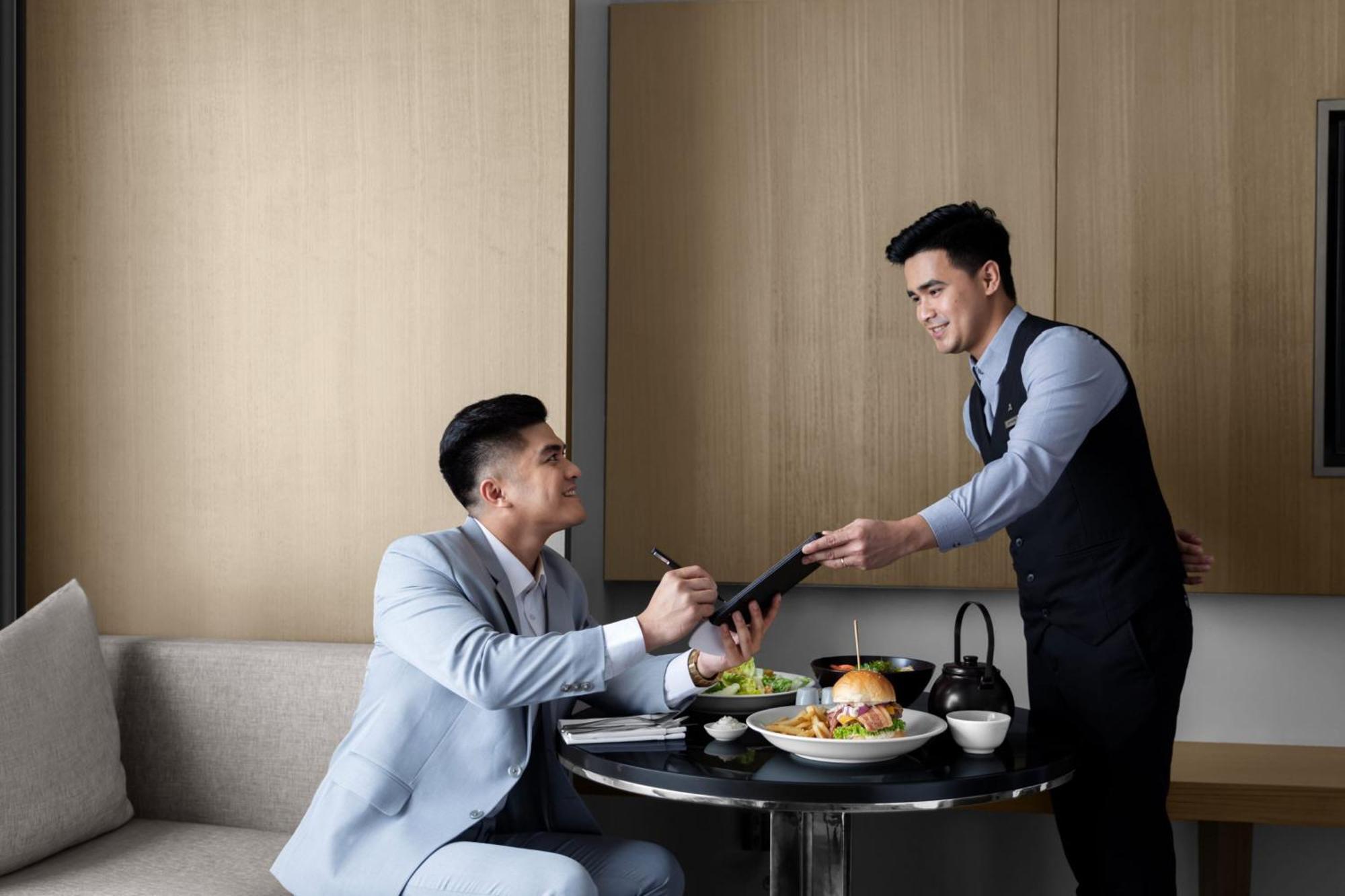 Clark Marriott Hotel Mabalacat Dış mekan fotoğraf