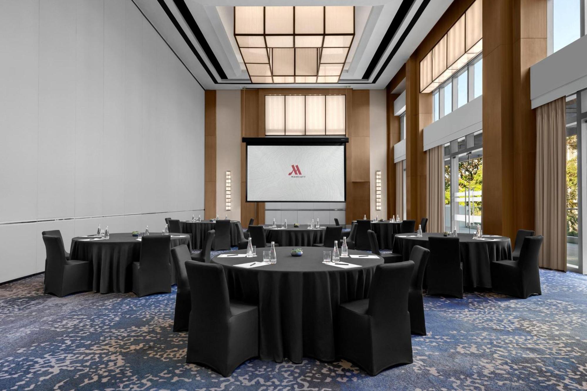 Clark Marriott Hotel Mabalacat Dış mekan fotoğraf