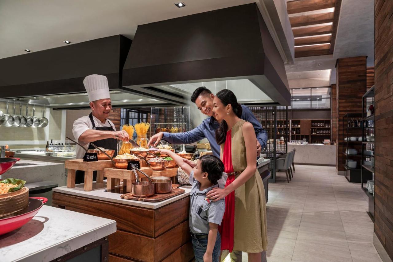 Clark Marriott Hotel Mabalacat Dış mekan fotoğraf
