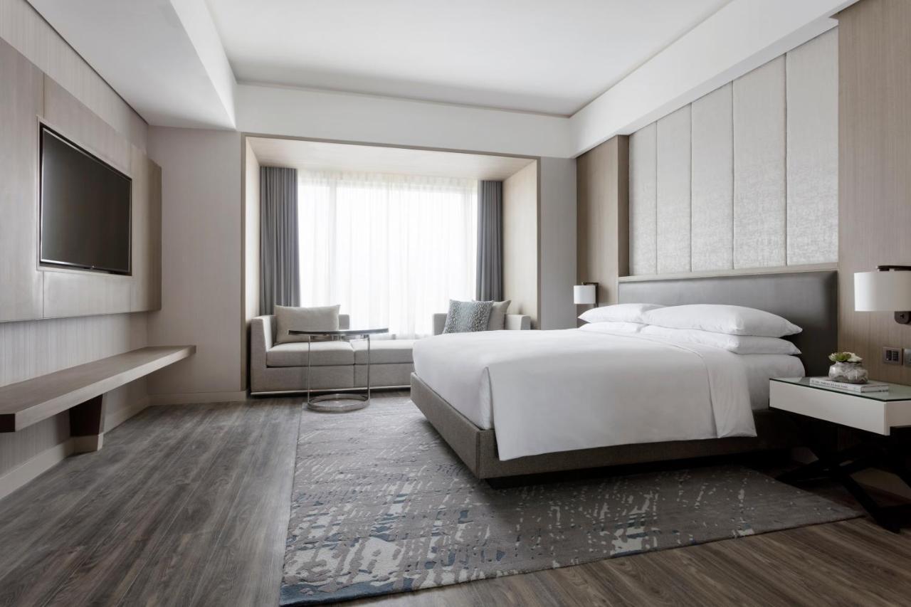 Clark Marriott Hotel Mabalacat Dış mekan fotoğraf