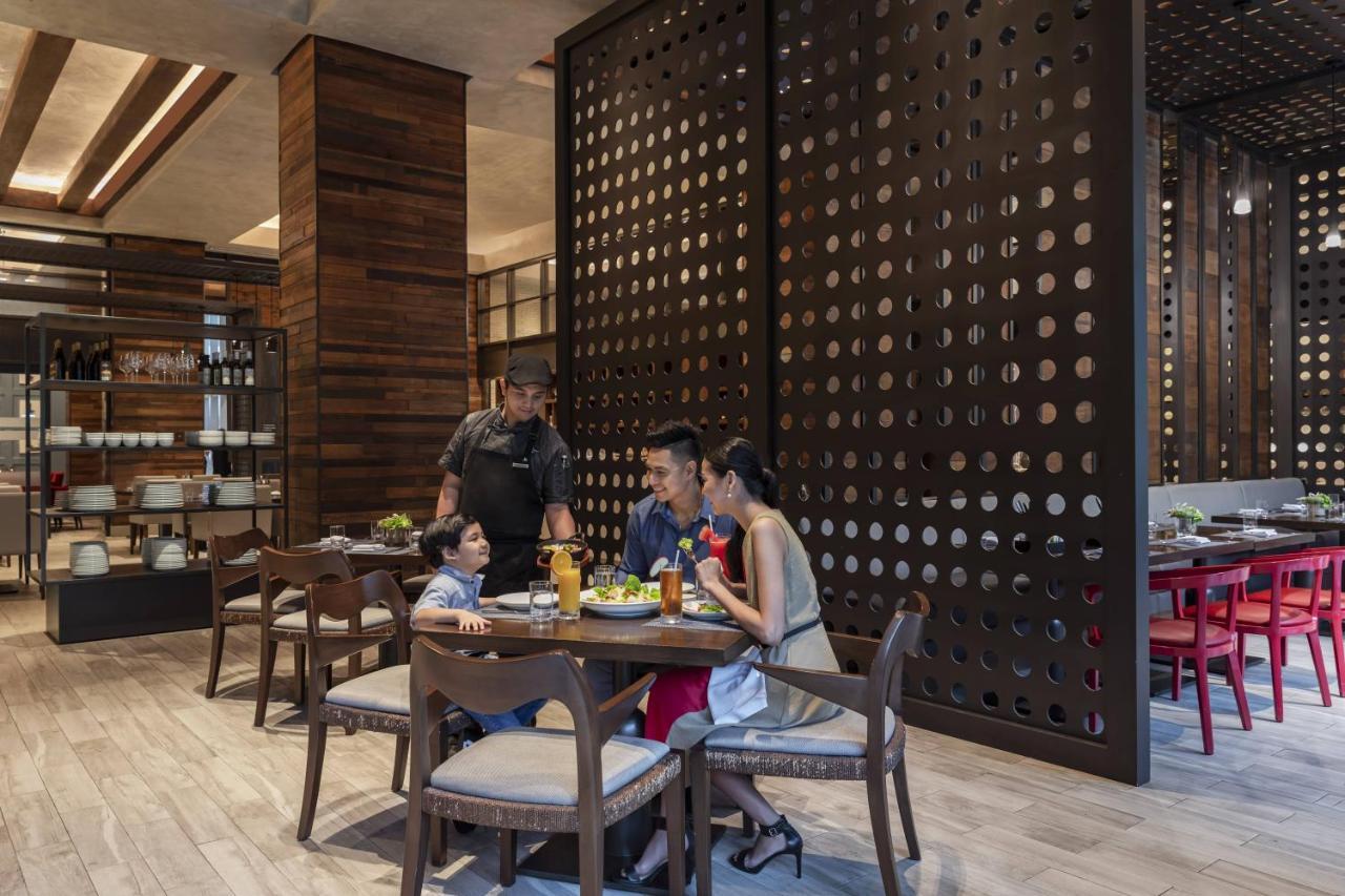 Clark Marriott Hotel Mabalacat Dış mekan fotoğraf
